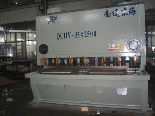 QC11Y-35*2500